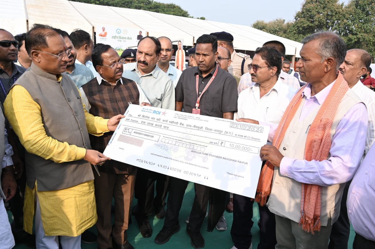 बिजली विभाग के अधिकारियों कर्मचारियों को ₹12000 तक के बोनस की घोषणा