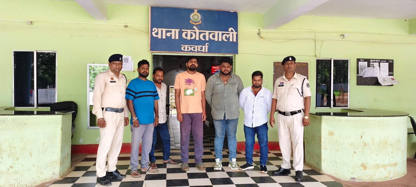  5 ढाबा संचालक के खिलाफ प्रकरण दर्ज, मचा हड़कंप