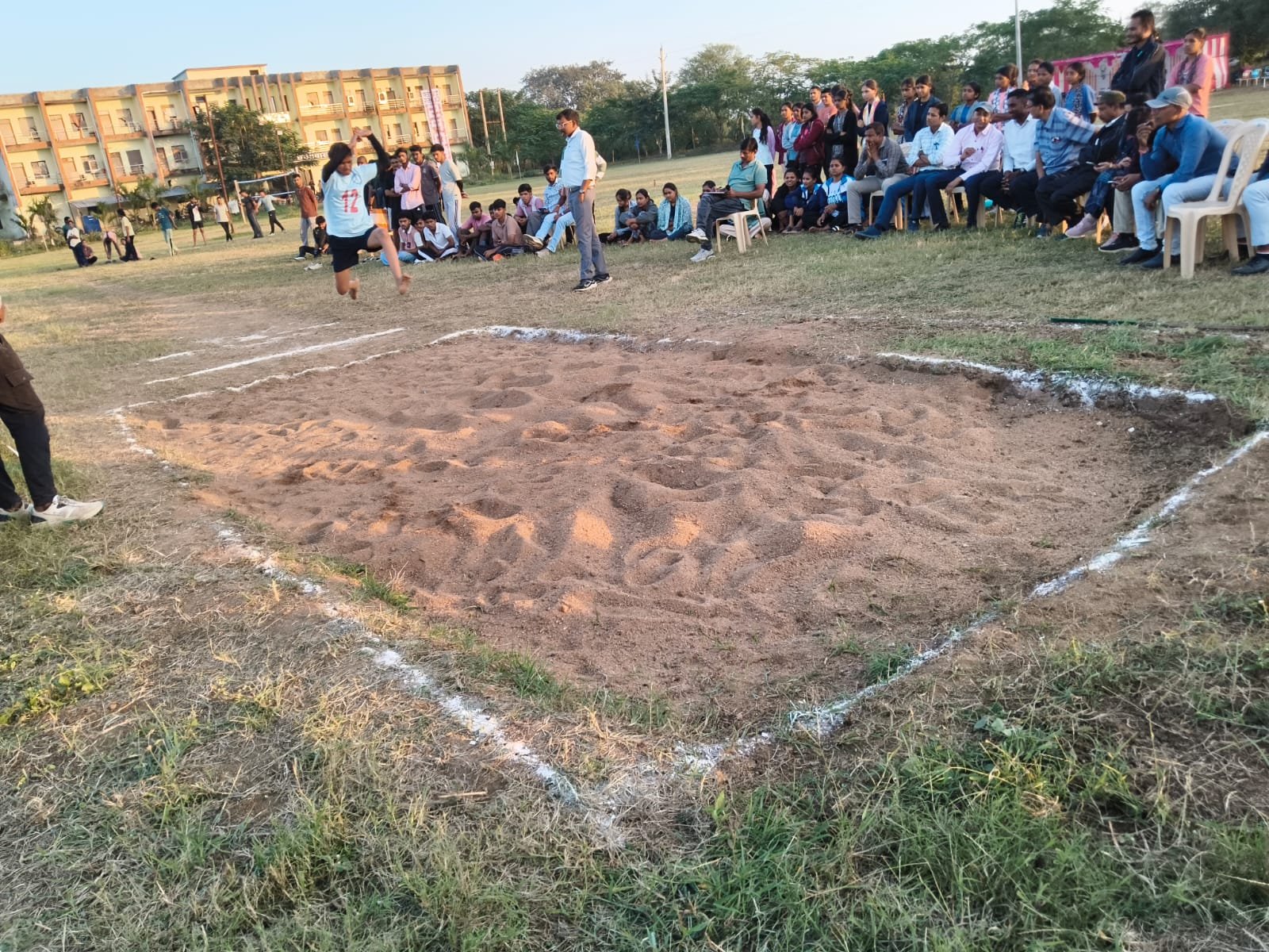 संत कबीर कृषि महाविद्यालय में आरंभ हुई अंतरकक्षा खेलकूद प्रतियोगिताएँ