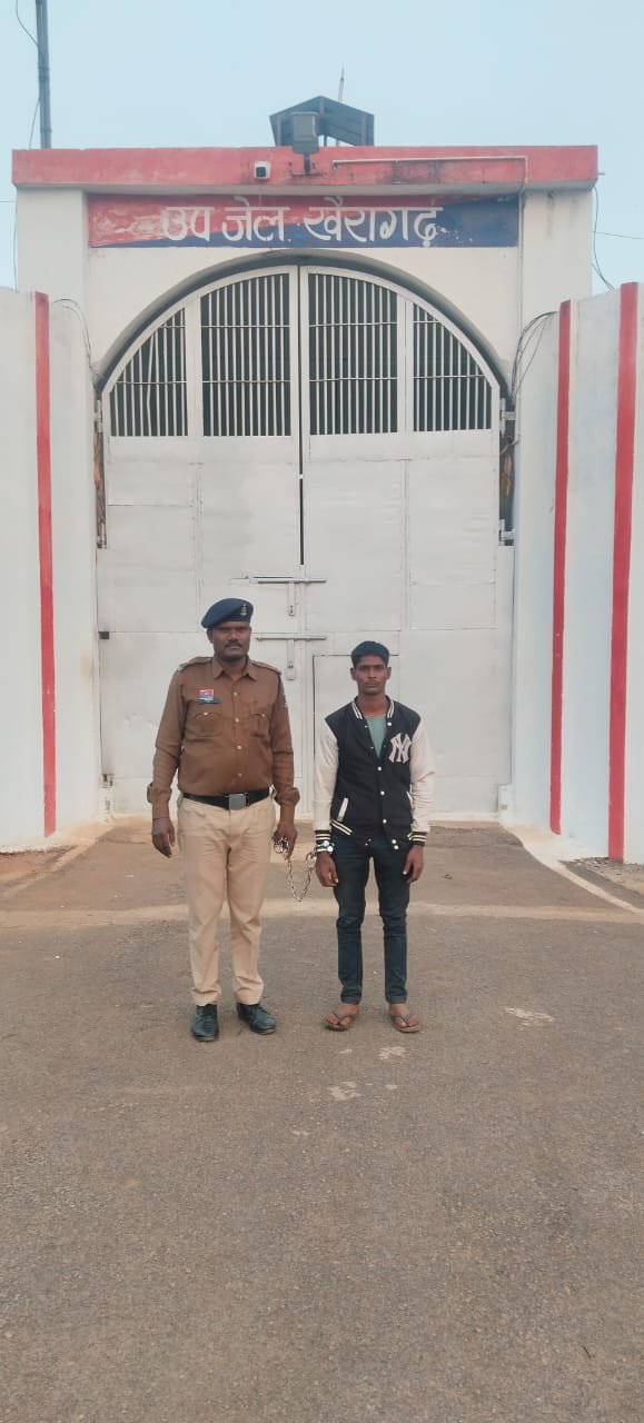 लैपटॉप चोरी करने वाला आरोपी गिरफ्तार