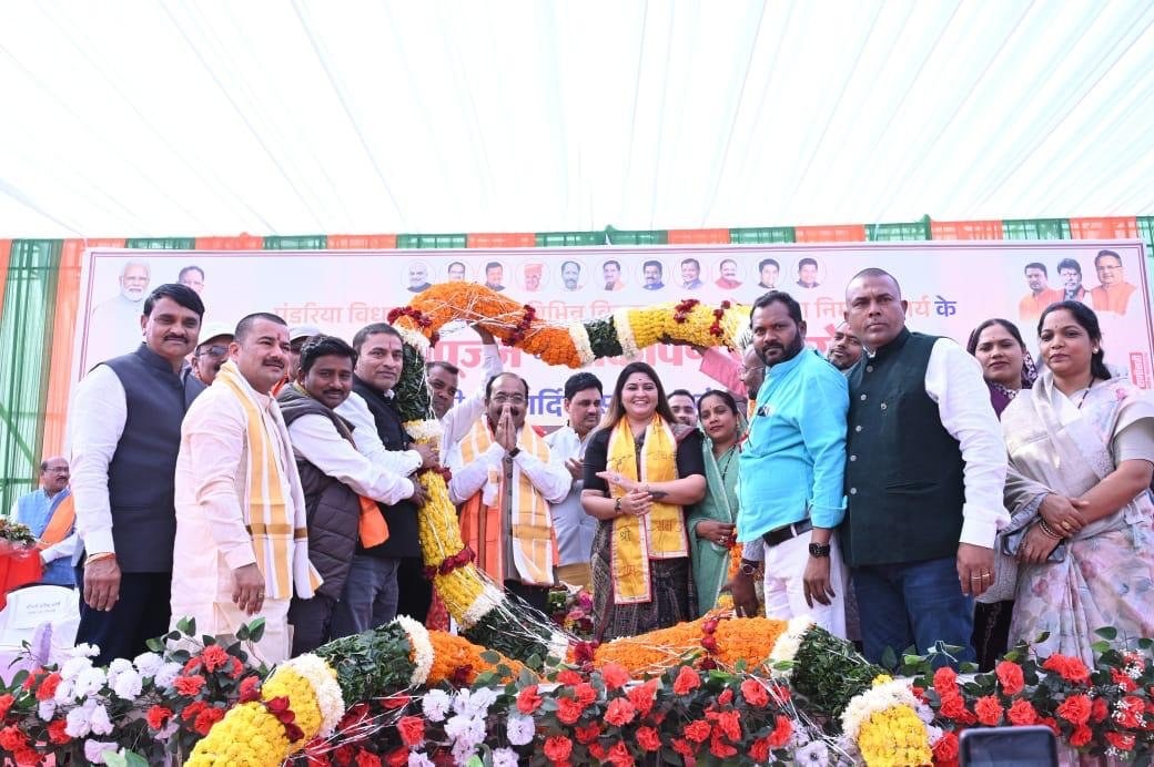 विधायक भावना बोहरा के जनसेवा के कार्यों और प्रयासों से पंडरिया विधानसभा विकास के नए अध्याय लिख रहा : अरुण साव 