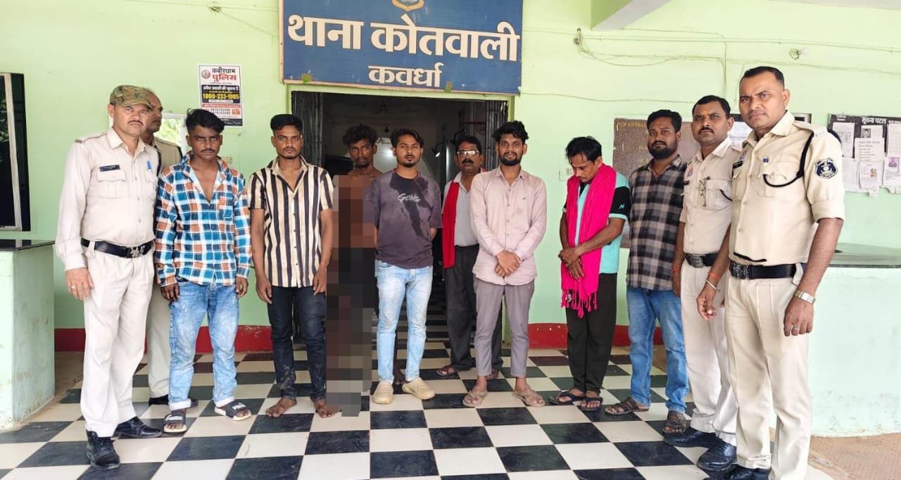 रक्षाबंधन एवं आगामी त्योहारों के मद्देनजर कबीरधाम पुलिस की कार्रवाई, 10 स्थायी वारंटियों सहित 13 आरोपियों पर कार्रवाई